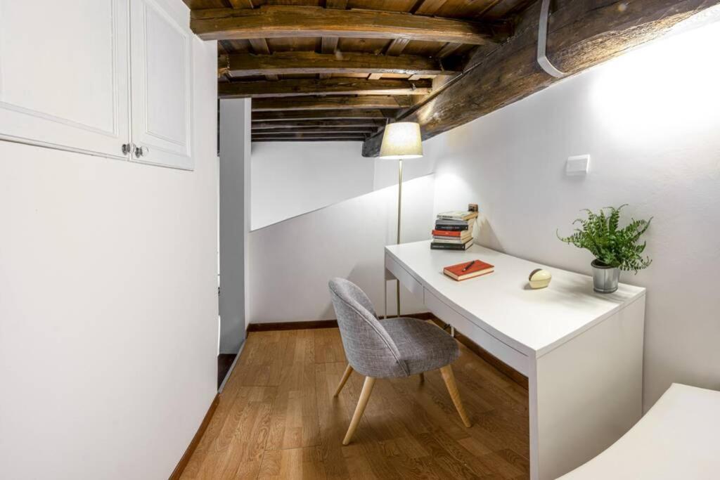 Appartement Chiara's Place At Pantheon - Your In Rome